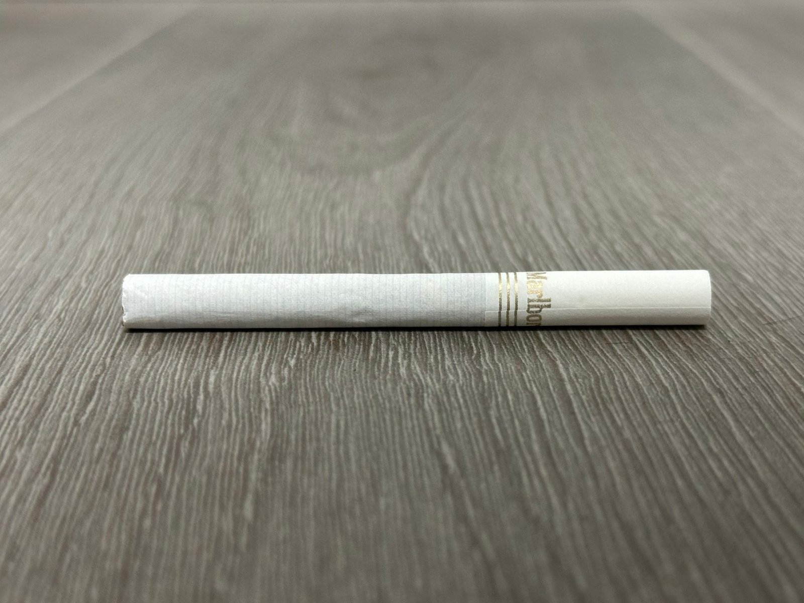 Marlboro Gold Hard Box - 2
